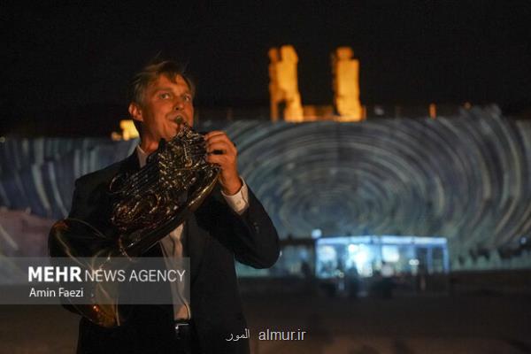 جشن سالگرد تاسیس ارکستر ارمنستانی در تخت جمشید همه برای ایران خواندند