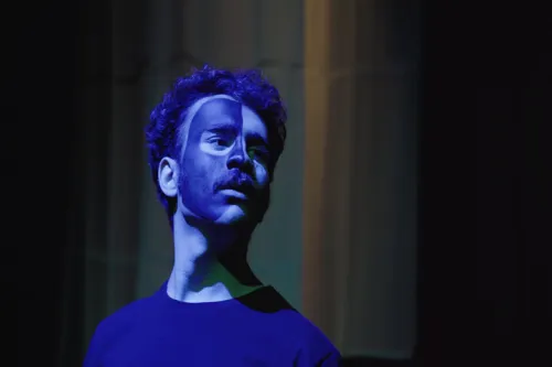 متن بیضایی فراتر از خیمه شب بازی است بازیگرانی به مثابه عروسک!