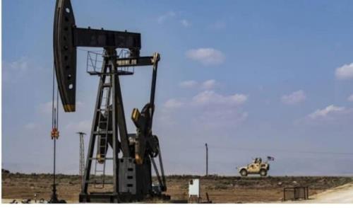 سرقت روزانه 140 هزار بشكه نفت سوریه توسط نیروهای تحت حمایت آمریكا
